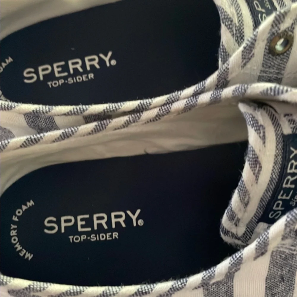 Sperry topsiders, super cute and comfy. - Picture 4 of 8